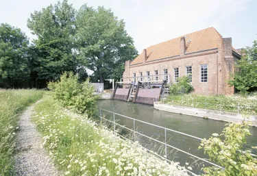 wasserkraftwerk-schneller-graben-aussenansicht