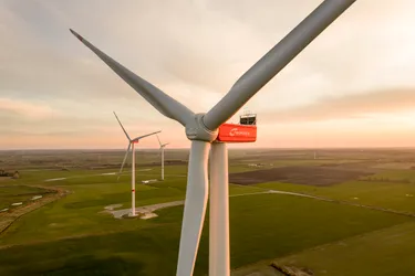 Luftaufnahme mehrerer Nordex-Windkraftanlagen. Der enercity-Windpark Stemwede wird im Herbst 2023 in Betrieb gehen.