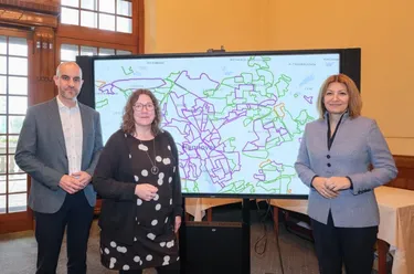 Hannovers Oberbürgermeister, Umwelt- und Wirtschaftsdezernentin Anja Ritschel sowie enercity-Vorstandsvorsitzende Dr. Susanna Zapreva stellen die kommunale Wärmeplanung vor