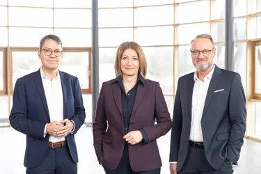 Prof. Dr. Marc Hansmann, Vorstandsvorsitzende Dr. Susanna Zapreva und Dirk Schulte