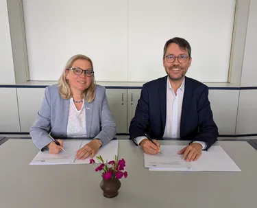 Prof. Dr. Marc Hansmann und OB Petra Gerlach 