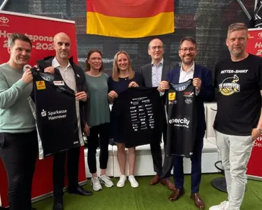 Pressefoto_TKH_Luchse_Sponsoring-web