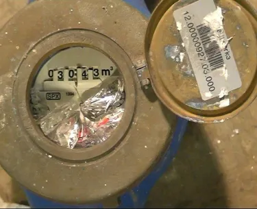 2021-02-08-eingefrorener Wasserzaehler