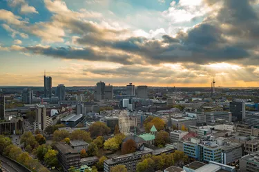 Essen Panorama Sonnenstrahlen