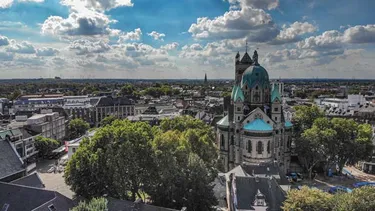 Neuss_AdobeStock_377280728