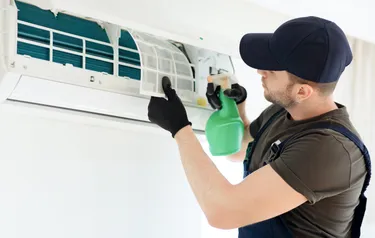 Installation kontrollierte Wohnraumlüftung