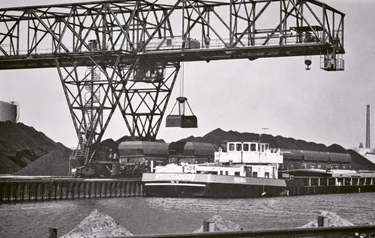 Lindener-Hafen_Wahrzeichen_DSCF8188 [de]_1784B04D5DF_510375;2