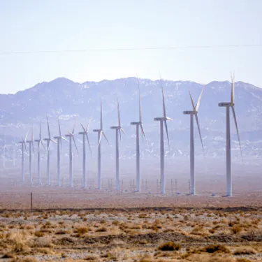 Onshore-Windpark_Superlative-der-Erneuerbaren_Getty Images Editorial All-2.1471123977-HighRes