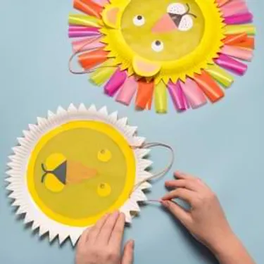 Schritt 5: Das Bild zeigt, wie die DIY Laterne zusammengesetzt wird.