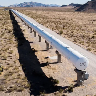 Hyperloop: Das Bild zeigt eine Magnetschwebebahn der Firma Virgin Hyperloop