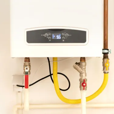 Erdgas hat einen geringen CO₂-Ausstoß. Das Bild zeigt eine Erdgas-Therme.