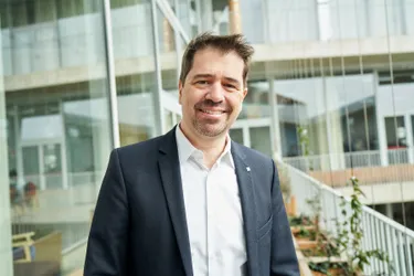 Das Bild zeigt Prof. Dr.-Ing. Michael Haist als Portrait.