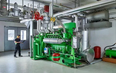 Ansicht einer KWK Anlage in einem Kraftwerk