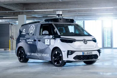 self-driving-system-smart-living