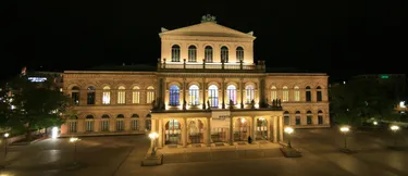 staatsoper-so-schoen-leuchtet-hannover