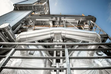 Nahaufnahme des Hochtemperatur-Wärmespeichers TESIS des Deutschen Zentrums für Luft- und Raumfahrt