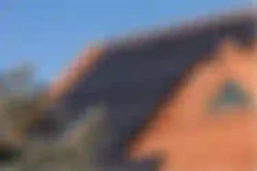 Fertige Photovoltaik auf einem Hausdach