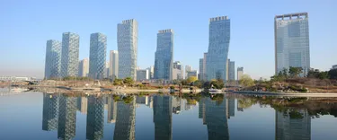 Wolkenkratzer-Skyline der Songdo New City im südkoreanischen Incheon