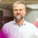 Simon Badstübner